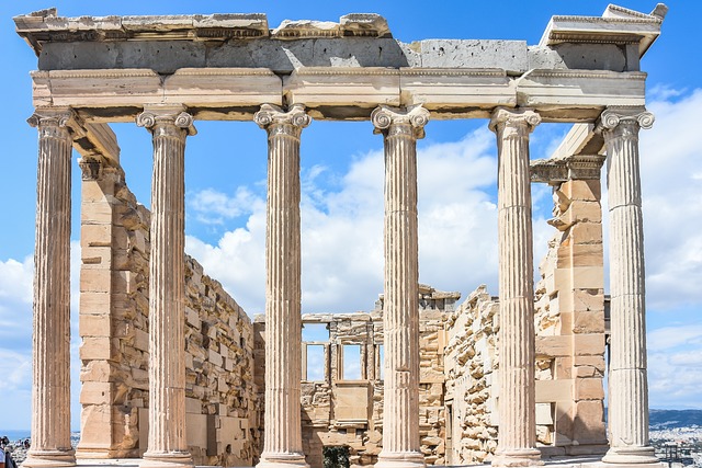 Descubre la historia antigua de los destinos griegos: mitología y ruinas arqueológicas